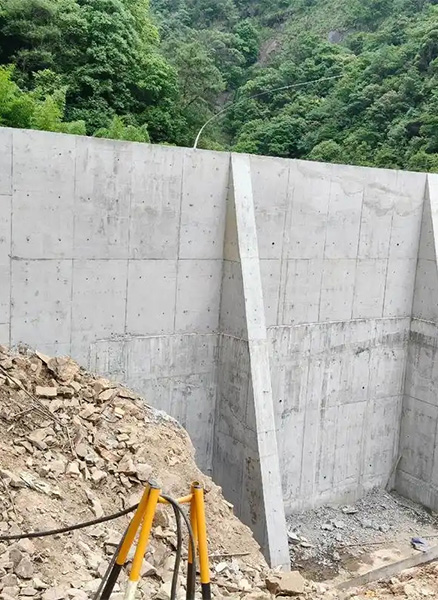 许昌魏都区重力式挡土墙
